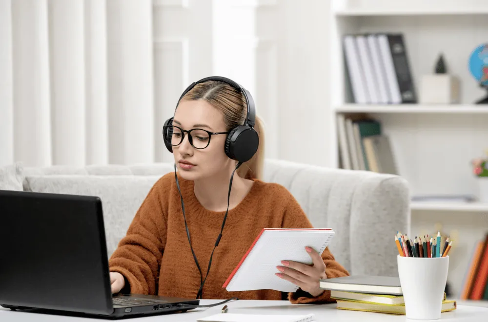 Future-Oriented Skills Management in the Hybrid Work Environment