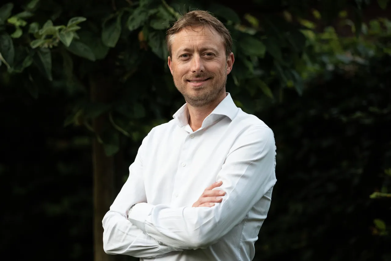 Mentoring the Future of Work: Raymond Vromans Joins Mentessa as Impact Partner in the Netherlands